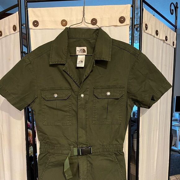 NWOT The North Face, Small utility romper - Picture 3 of 6